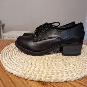 Unr8ed | Women's Retro chunky black shoe